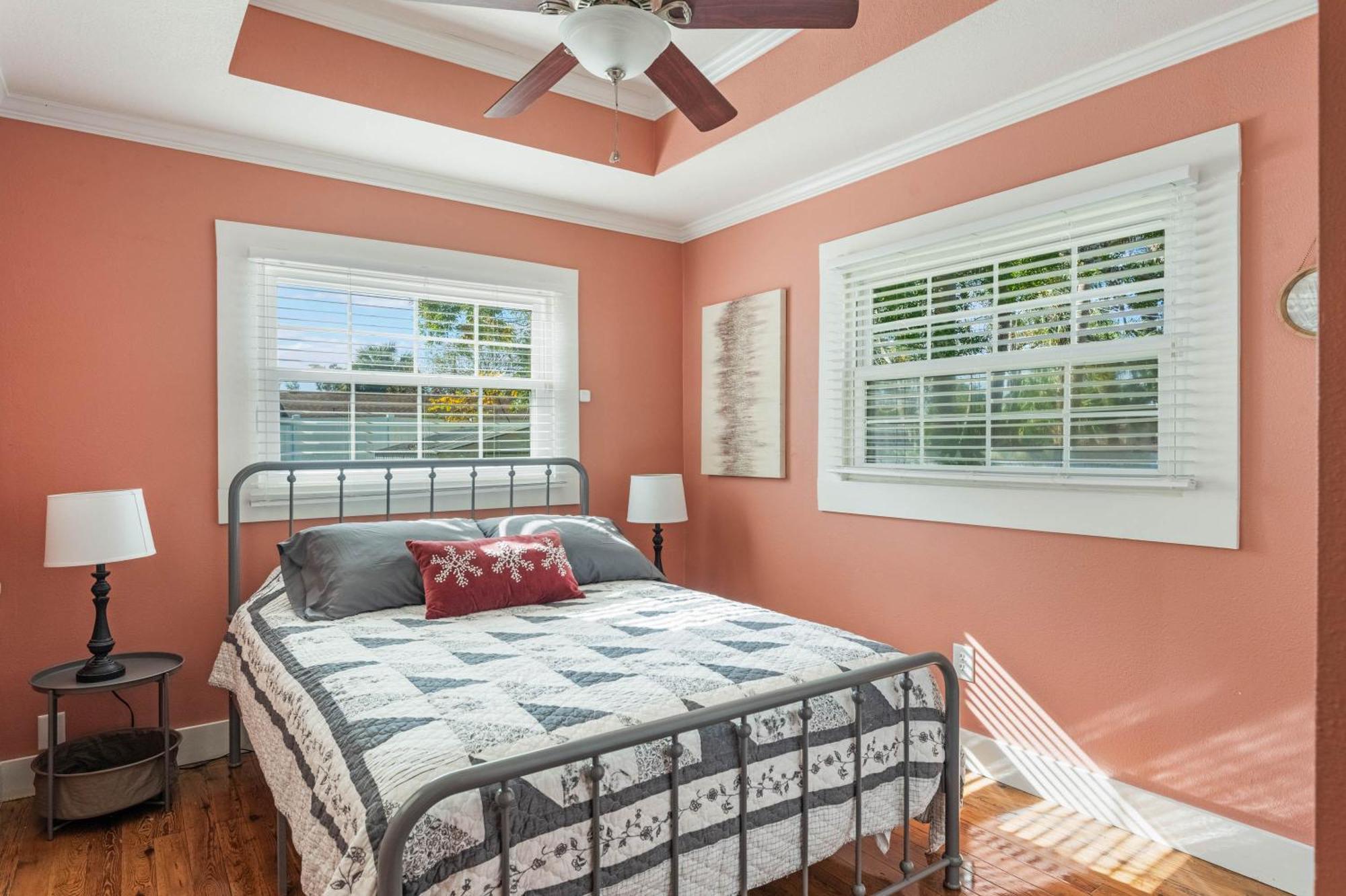 Sanford'S Haven, 3 Bedroom, Sleeps 7 Buitenkant foto