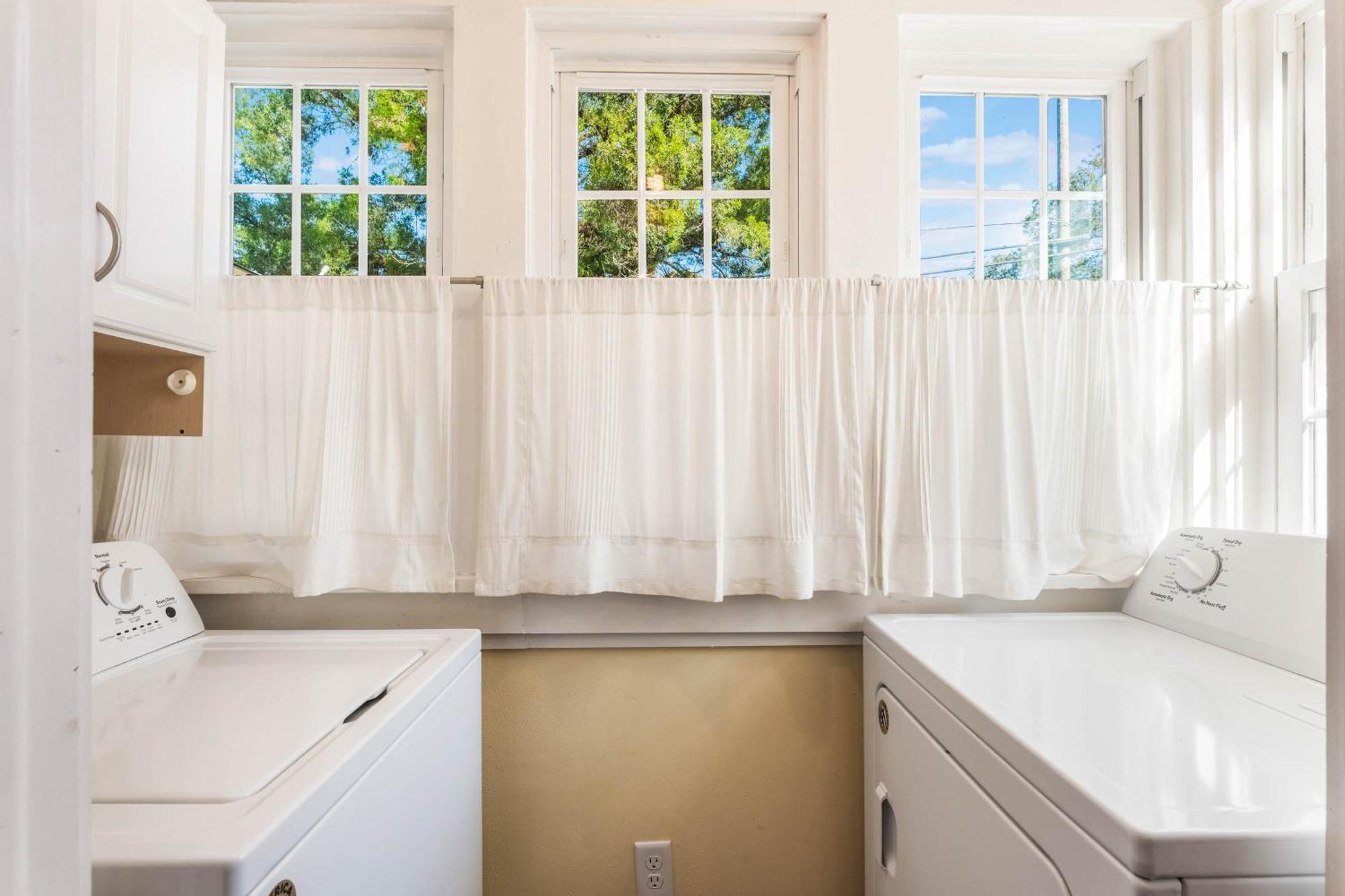 Sanford'S Haven, 3 Bedroom, Sleeps 7 Buitenkant foto